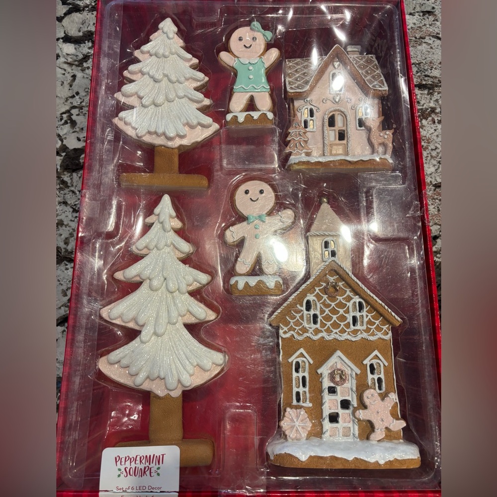Peppermint Pink Pastel Gingerbread Man Girl Light Up House Tree Village set